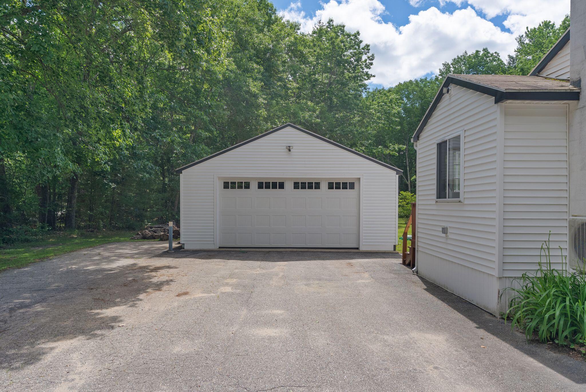 8 Larrabee Farm Road Scarborough, ME 04074 - Photo 4 of 37 Detached garage