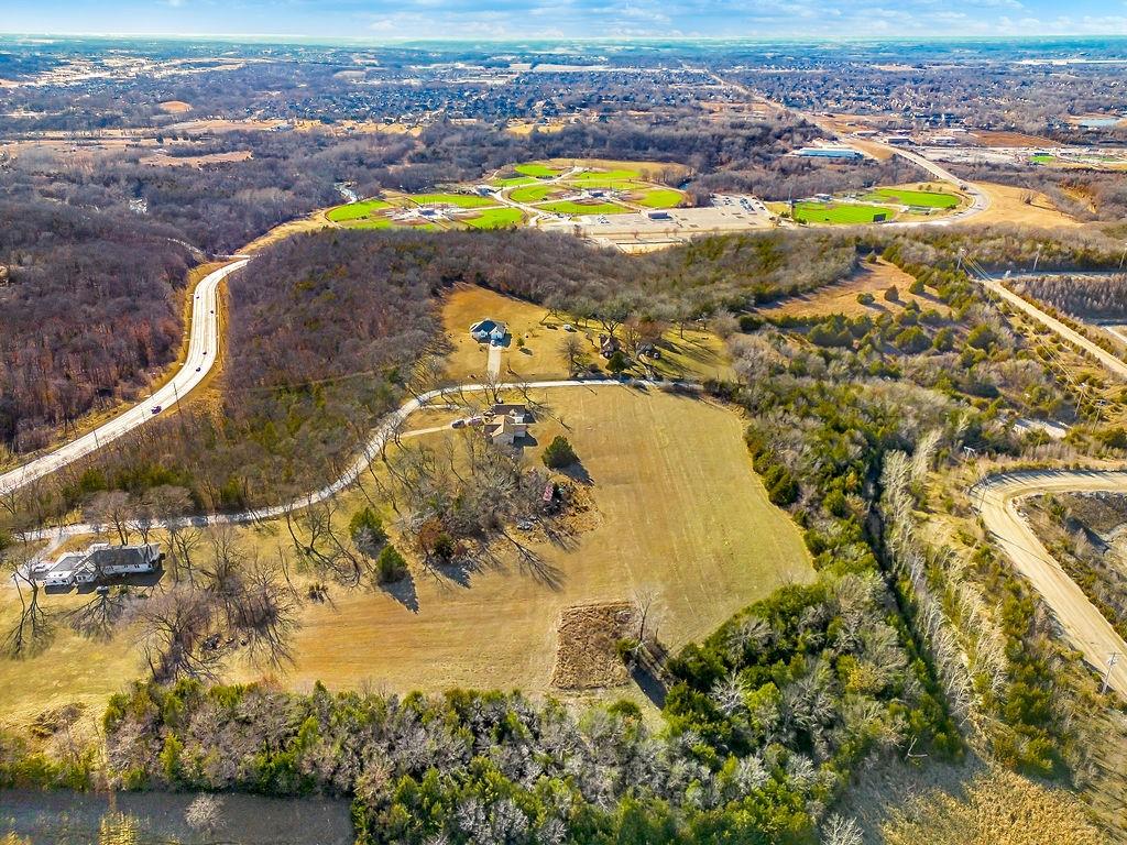 5750 South Locust Street Shawnee, KS 66217 - Photo 3 of 16