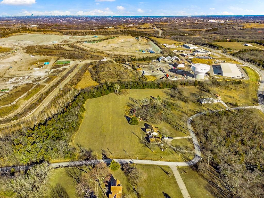 5750 South Locust Street Shawnee, KS 66217 - Photo 7 of 16