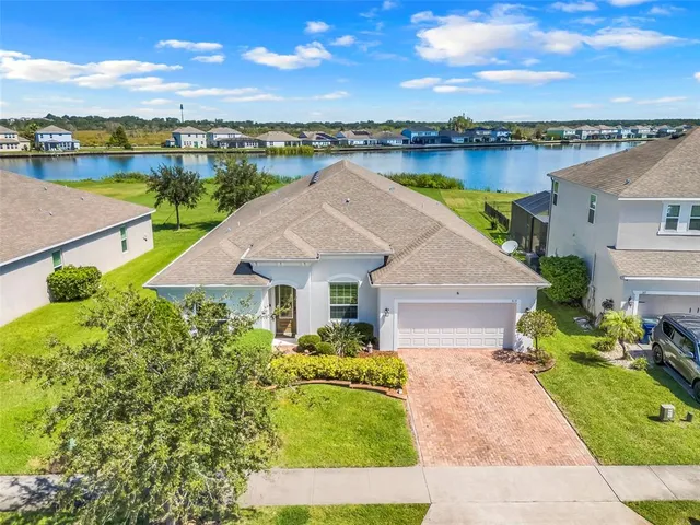 $700,000 | 313 Blue Cypress Drive, Groveland, FL 34736