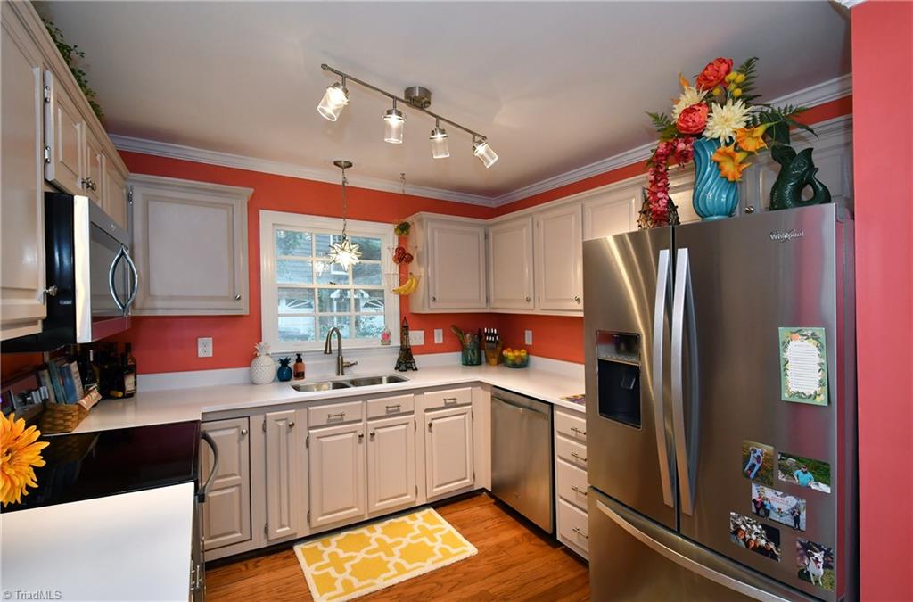 1935 Winding Ridge Road Winston-Salem, NC 27127 - Photo 3 of 22 Gallery Image 3
