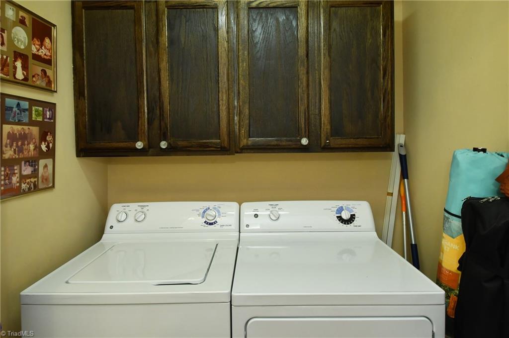 1935 Winding Ridge Road Winston-Salem, NC 27127 - Photo 8 of 22 Gallery Image 8