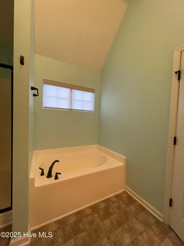 $1,750 | 104 Stone Gate, Jacksonville, NC 28546