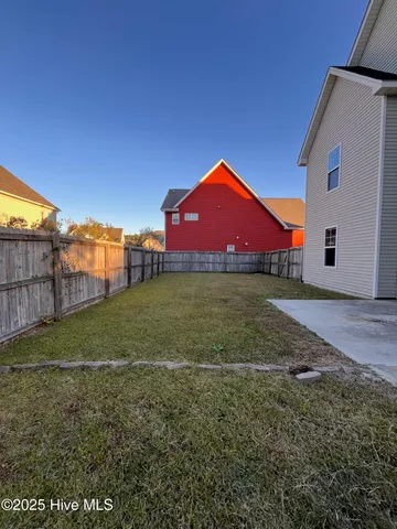 $1,750 | 104 Stone Gate, Jacksonville, NC 28546