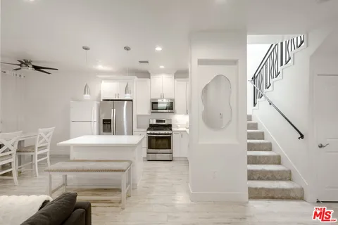 $799,000 | 16855 Balboa Boulevard, Van Nuys, CA 91406