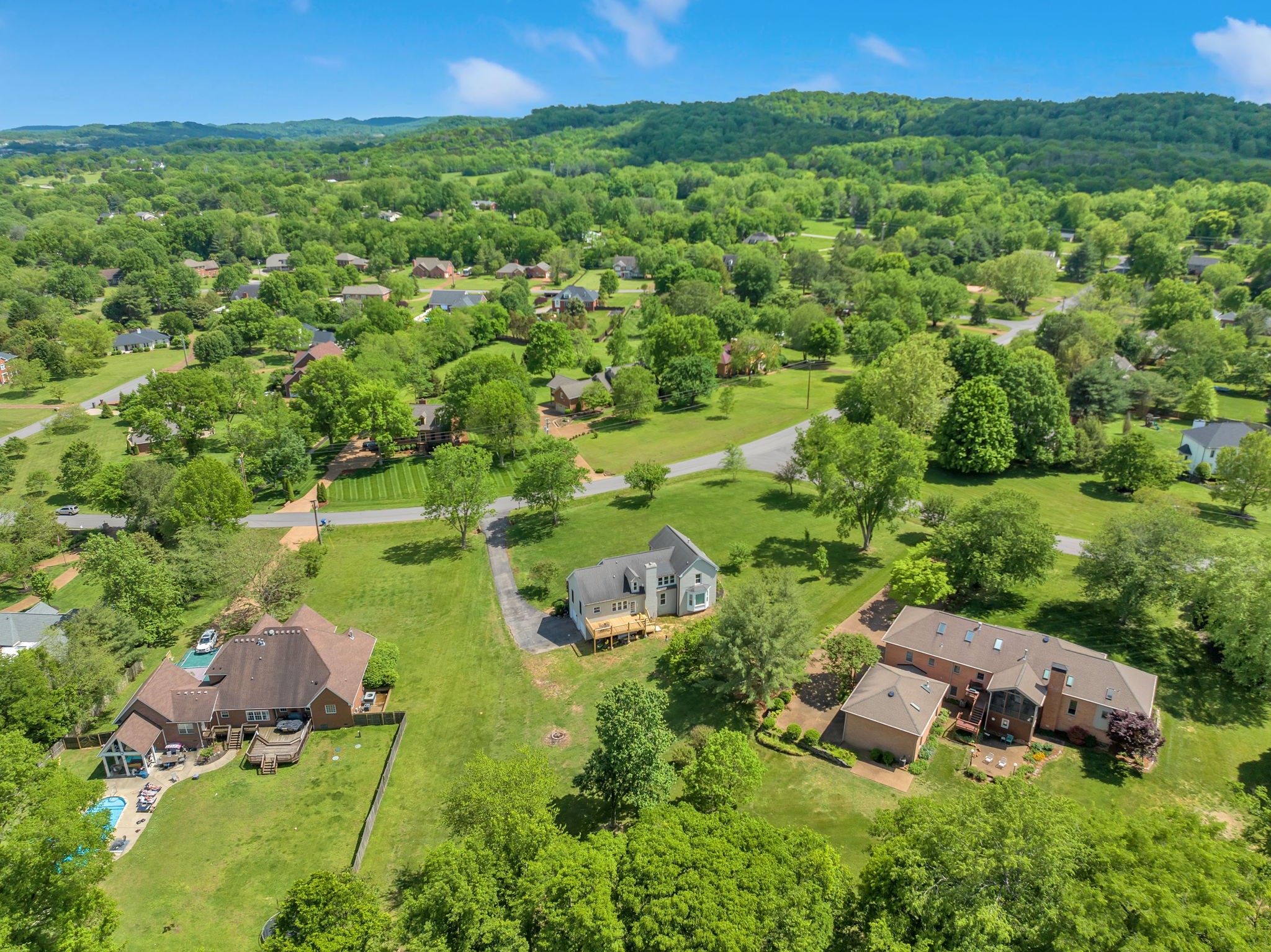 2226 Oakleaf Drive Franklin, TN 37064 - Photo 68 of 70 an aerial view of a house with a yard
