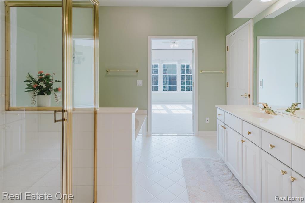 1602 Boulder Court Rochester, MI 48306 - Photo 23 of 46