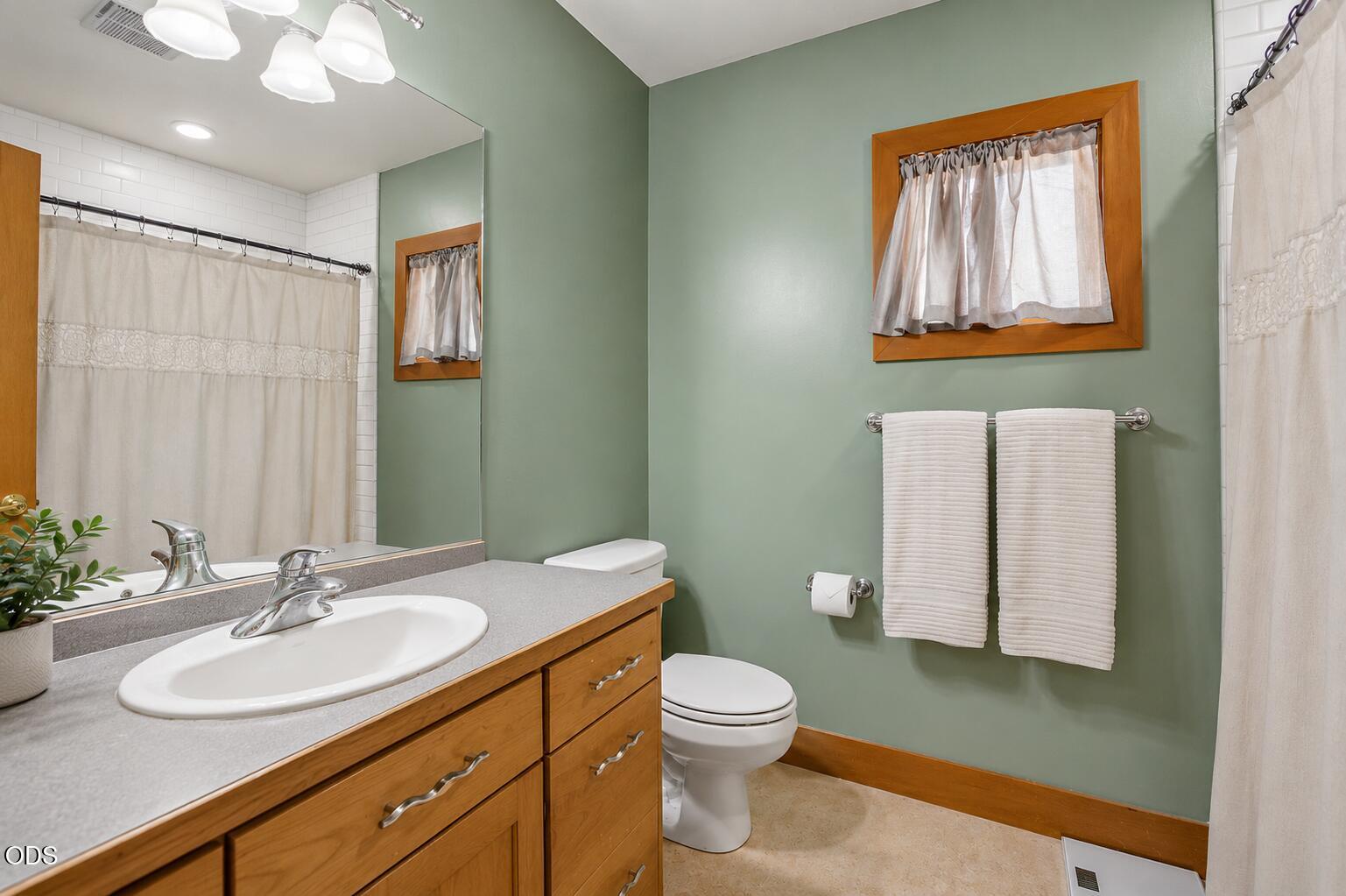 67480 Cloverdale Road Bend, OR 97703 - Photo 44 of 62
