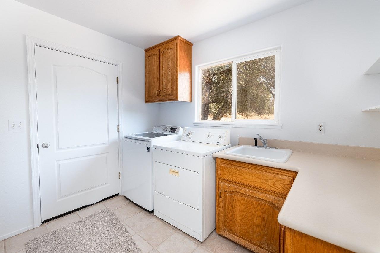 28486 Margaret Road Coarsegold, CA 93614 - Photo 18 of 61 Gallery Image 18