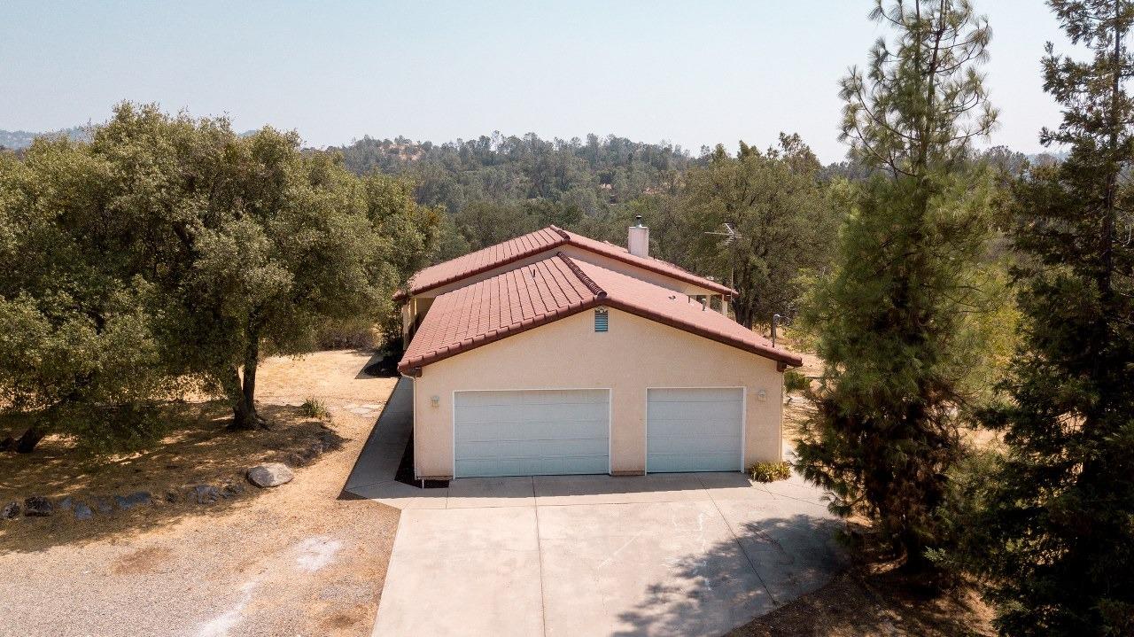 28486 Margaret Road Coarsegold, CA 93614 - Photo 3 of 61 Gallery Image 3