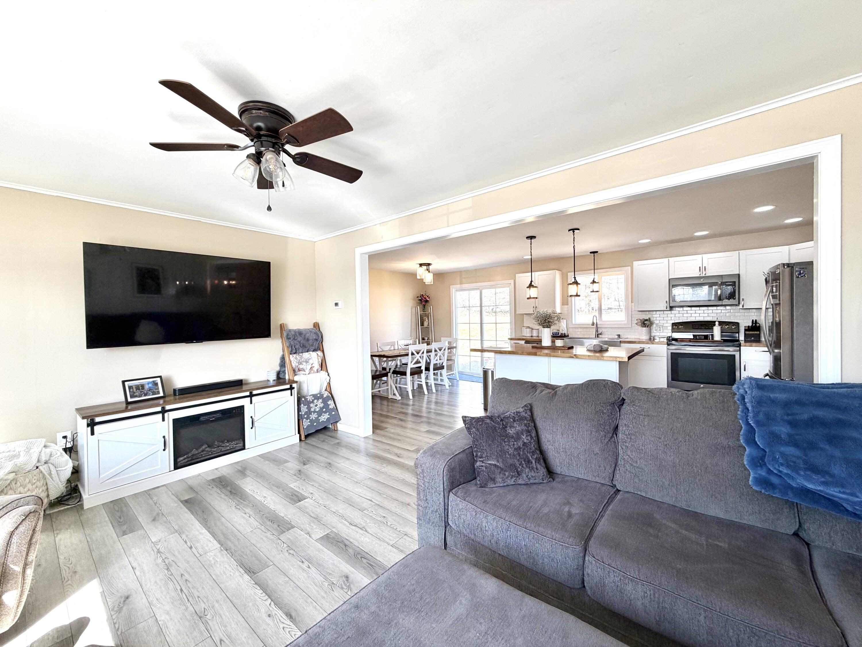 1053 Washburn Road Washburn, ME 04786 - Photo 11 of 27 IMG_0108