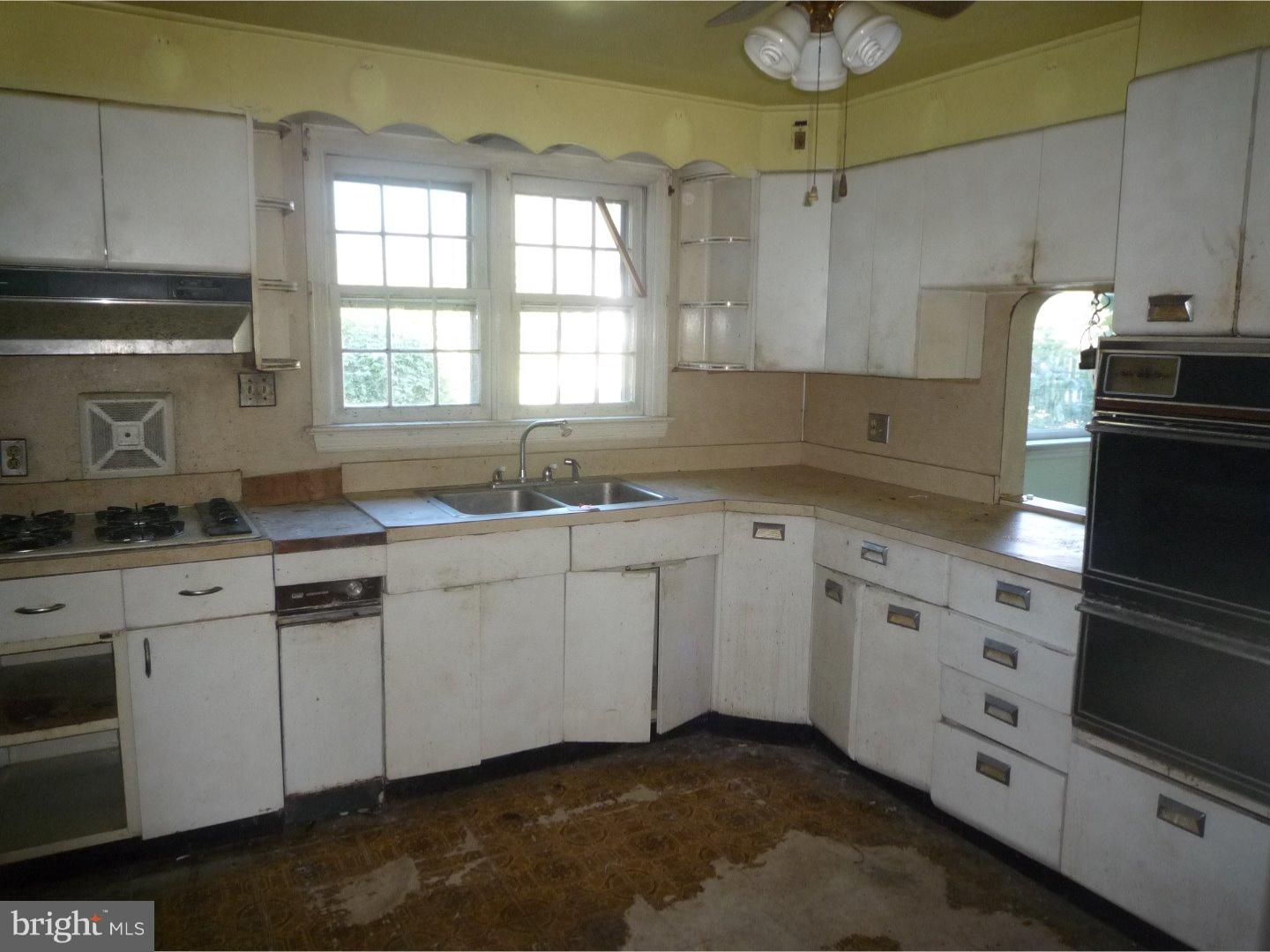 413 Hunters Road Mohnton, PA 19540 - Photo 7 of 17