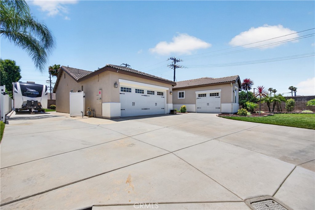 12843 Tarragon Way Riverside, CA 92503 - Photo 9 of 50