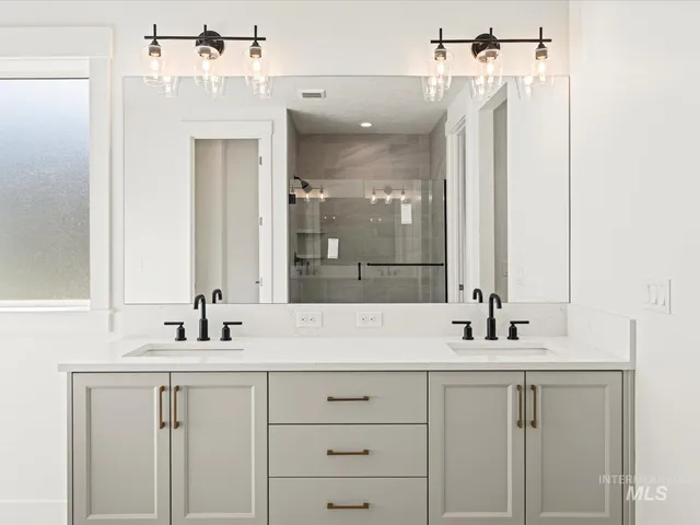 $924,900 | 7162 East Osprey Ests Drive, Nampa, ID 83686