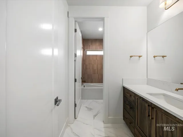 $924,900 | 7162 East Osprey Ests Drive, Nampa, ID 83686