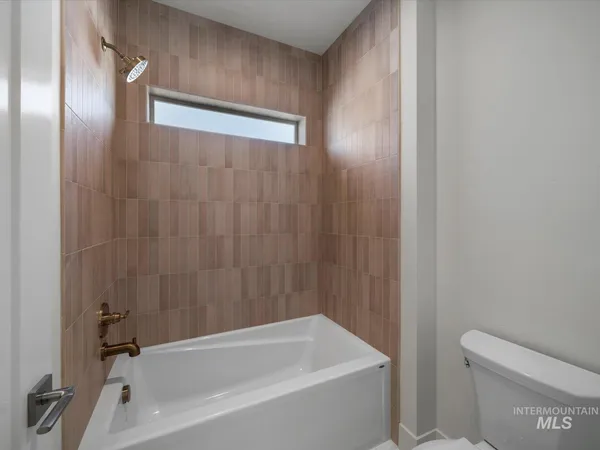 $899,900 | 7162 East Osprey Ests Drive, Nampa, ID 83686