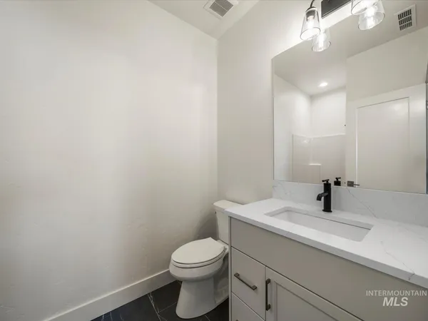 $899,900 | 7162 East Osprey Ests Drive, Nampa, ID 83686