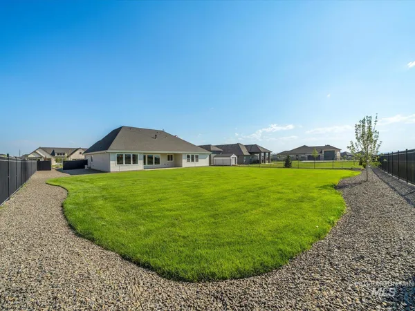 $899,900 | 7162 East Osprey Ests Drive, Nampa, ID 83686