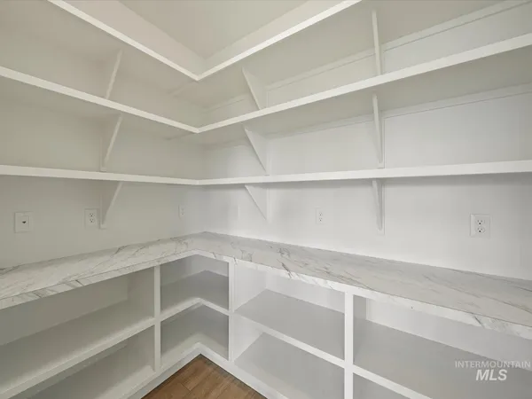 $899,900 | 7162 East Osprey Ests Drive, Nampa, ID 83686