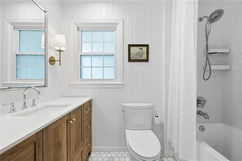 $615,000 | 9428 Wenonga Road, Leawood, KS 66206