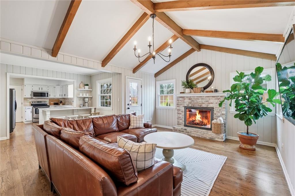 9428 Wenonga Road Leawood, KS 66206 - Photo 2 of 44