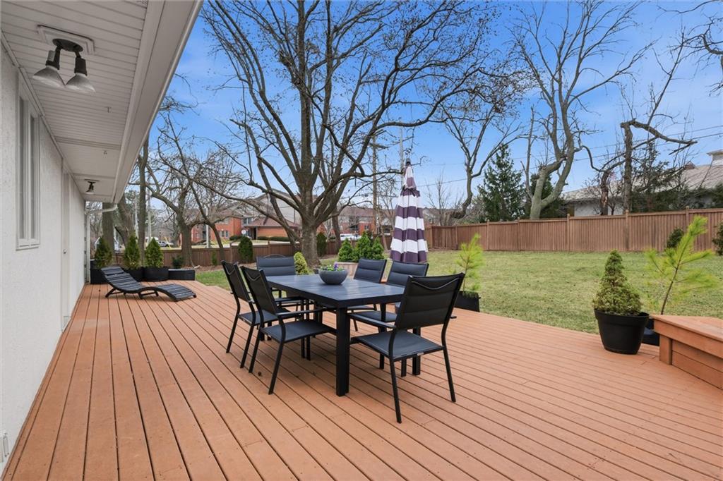 9428 Wenonga Road Leawood, KS 66206 - Photo 35 of 44