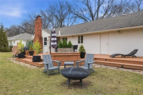 $615,000 | 9428 Wenonga Road, Leawood, KS 66206