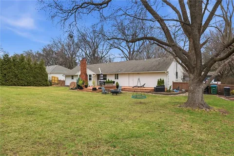 $615,000 | 9428 Wenonga Road, Leawood, KS 66206