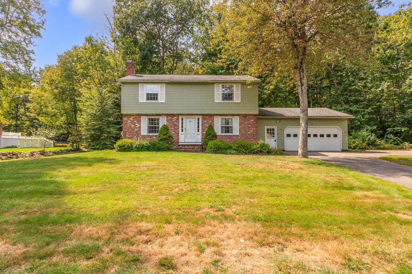 4 Rolling Ridge Road Windham, NH 03087 - Photo 1 of 33