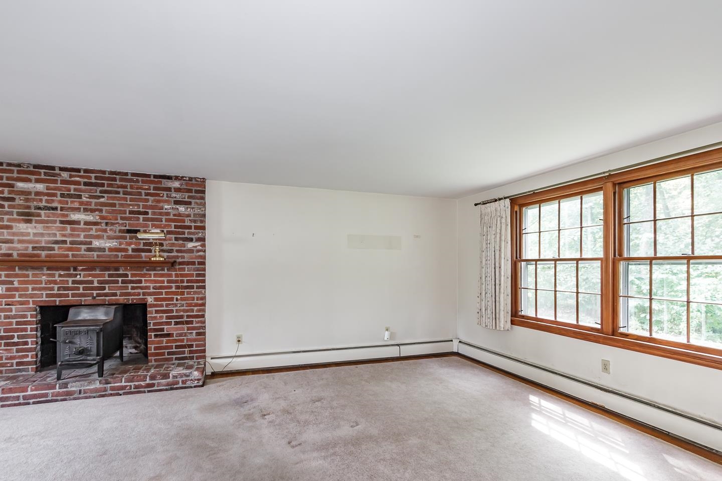 4 Rolling Ridge Road Windham, NH 03087 - Photo 5 of 33