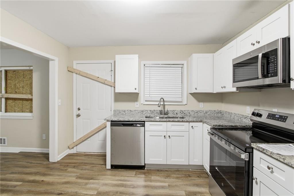 4436 Malibu Drive Decatur, GA 30035 - Photo 16 of 39