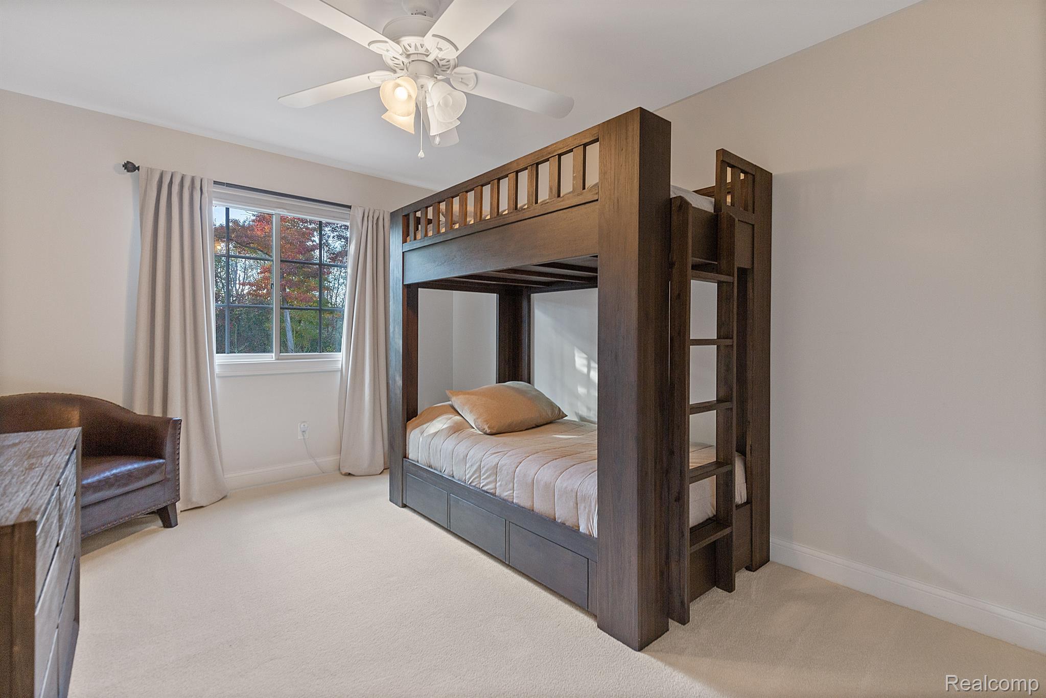 2599 Munster Road Rochester, MI 48309 - Photo 15 of 26 Gallery Image 15