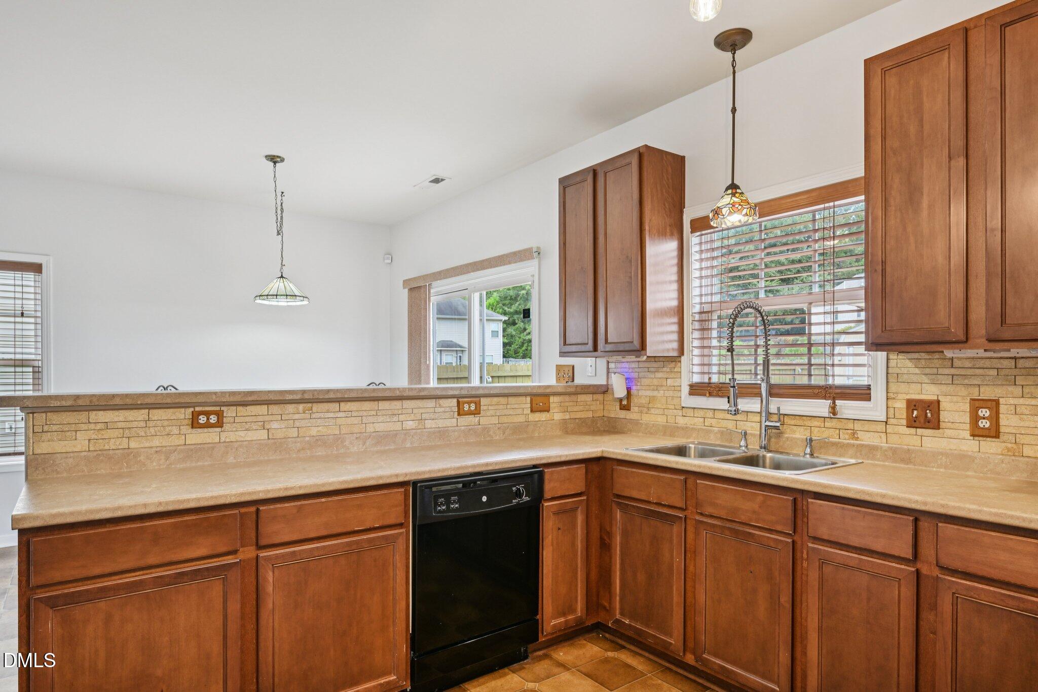 2424 Shepherd Valley Street Raleigh, NC 27610 - Photo 11 of 33 15-web-or-mls-Shepherd Valley St-S1809-0