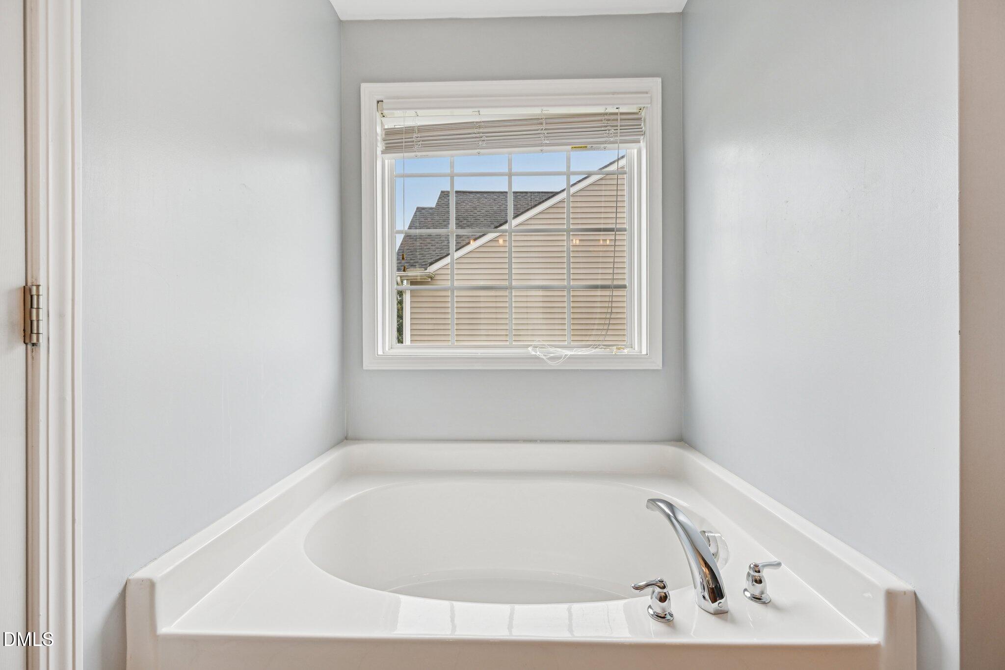 2424 Shepherd Valley Street Raleigh, NC 27610 - Photo 18 of 33 23-web-or-mls-Shepherd Valley St-S1809-0