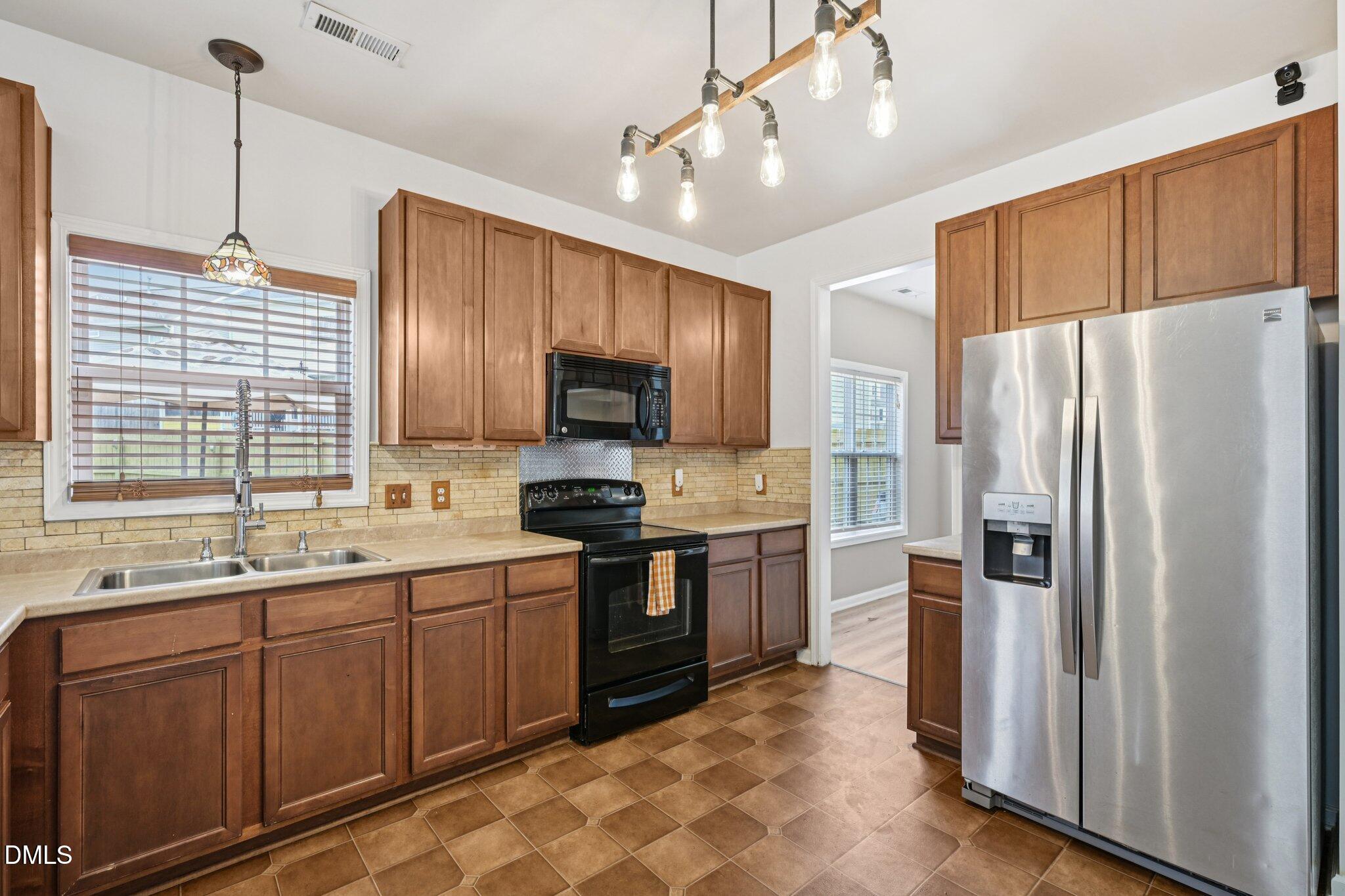 2424 Shepherd Valley Street Raleigh, NC 27610 - Photo 9 of 33 13-web-or-mls-Shepherd Valley St-S1809-0