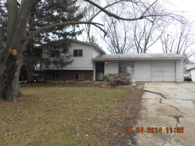 559 Spruce Road Bolingbrook, IL 60440 - Photo 1 of 1 a view of a house with a yard