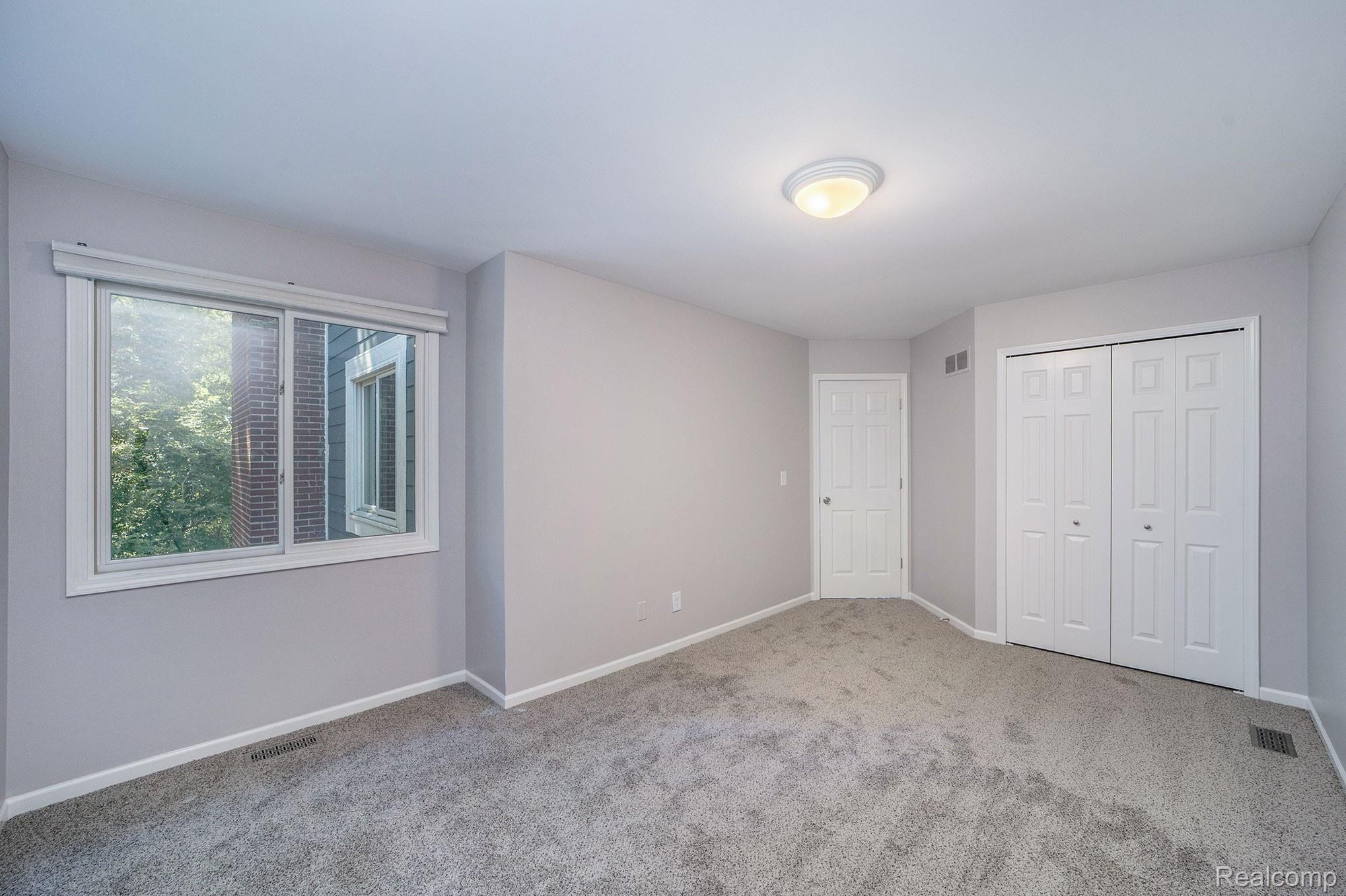 697 Lake Ridge Road Rochester, MI 48307 - Photo 33 of 42 017A2354.jpg