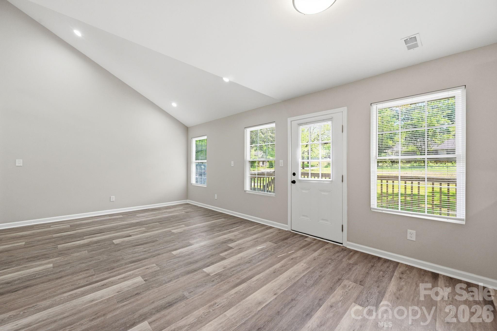 63 Pinckney Street York, SC 29745 - Photo 11 of 33