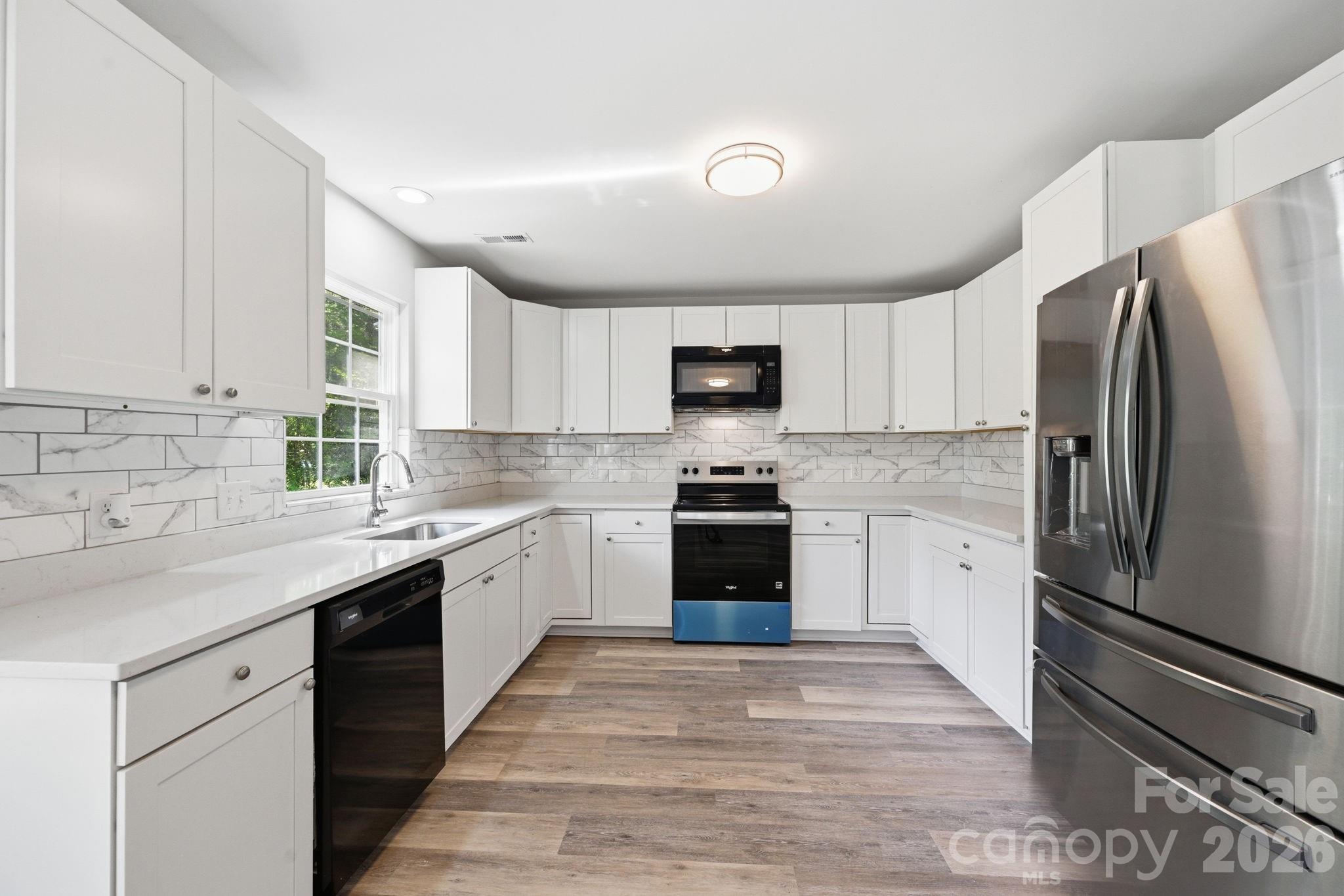 63 Pinckney Street York, SC 29745 - Photo 12 of 33