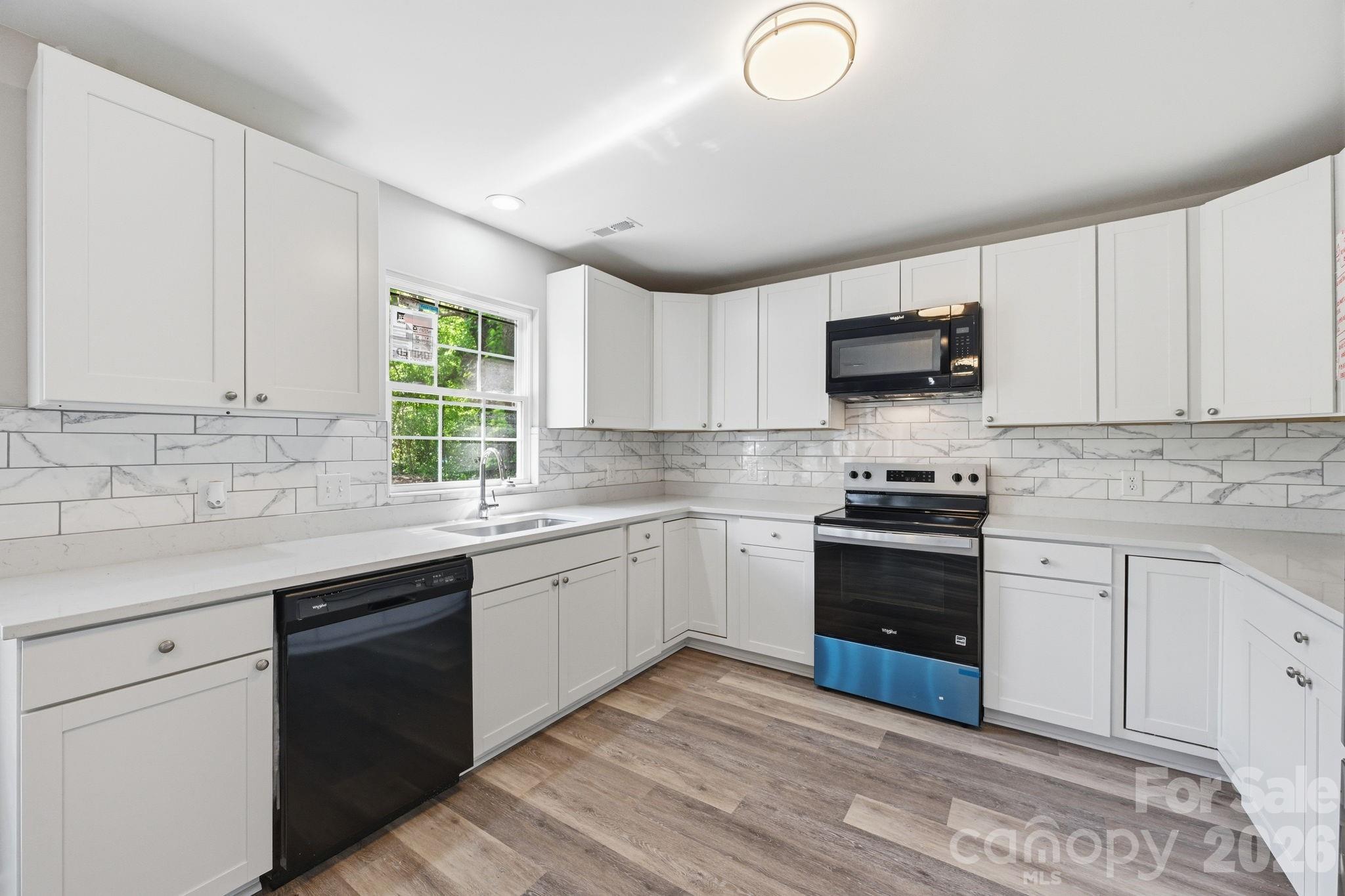 63 Pinckney Street York, SC 29745 - Photo 14 of 33