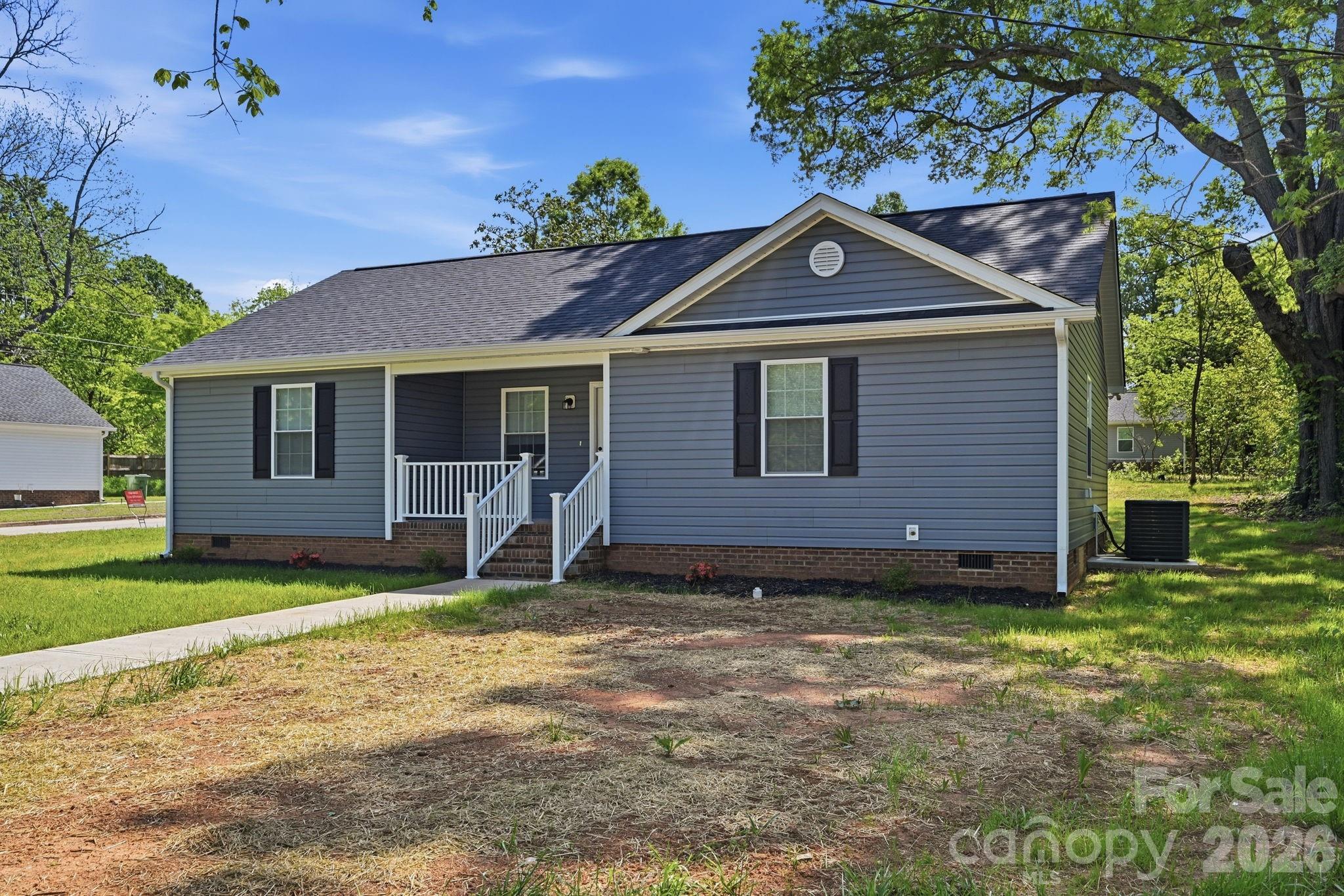 63 Pinckney Street York, SC 29745 - Photo 2 of 33