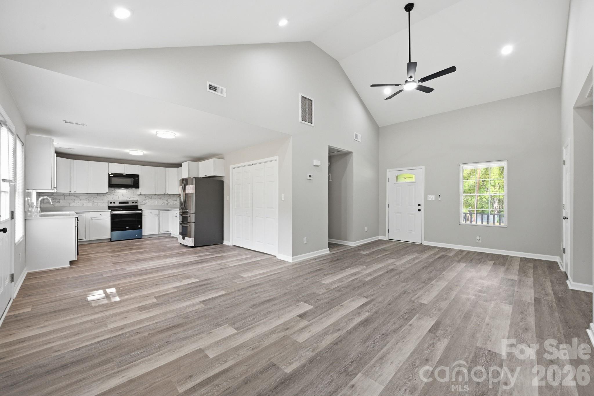 63 Pinckney Street York, SC 29745 - Photo 6 of 33