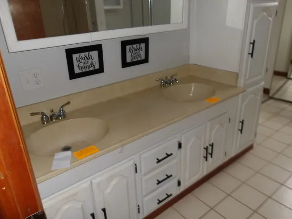 $183,000 | 3115 East Voorhees Street, Danville, IL 61834
