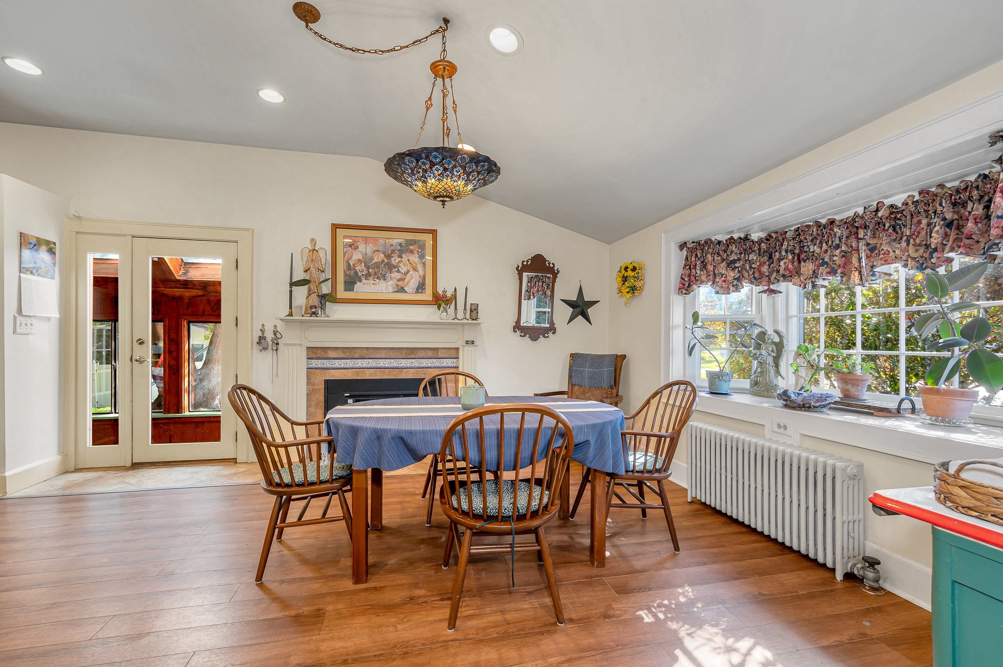 246 Acton Road Chelmsford, MA 01824 - Photo 7 of 42 Gallery Image 7