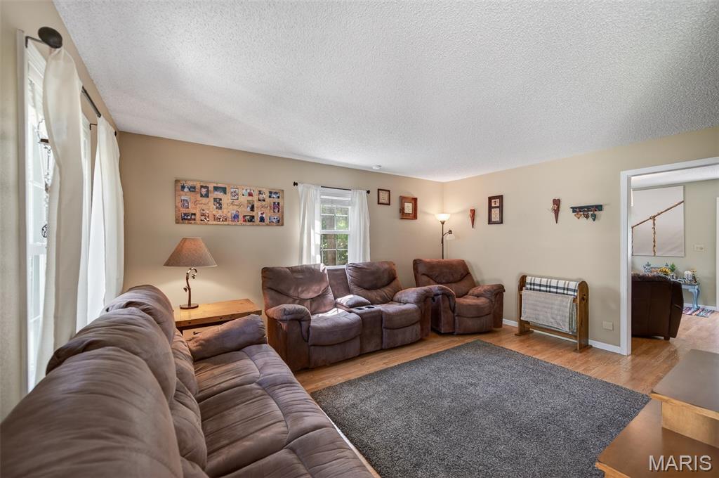 403 Stone Ridge Drive Waynesville, MO 65583 - Photo 8 of 62