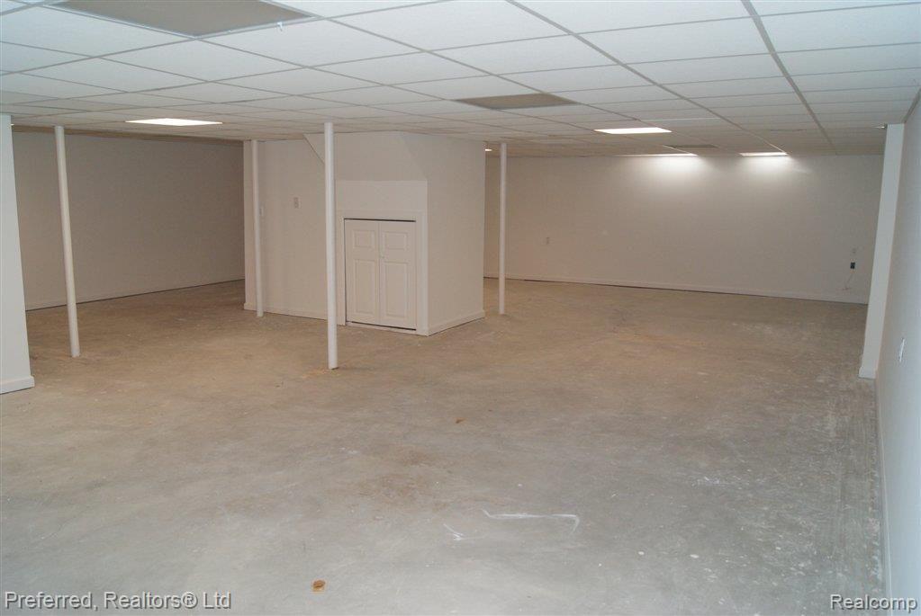 17352 Cross Winds Road Livonia, MI 48152 - Photo 23 of 30 Finished Basement