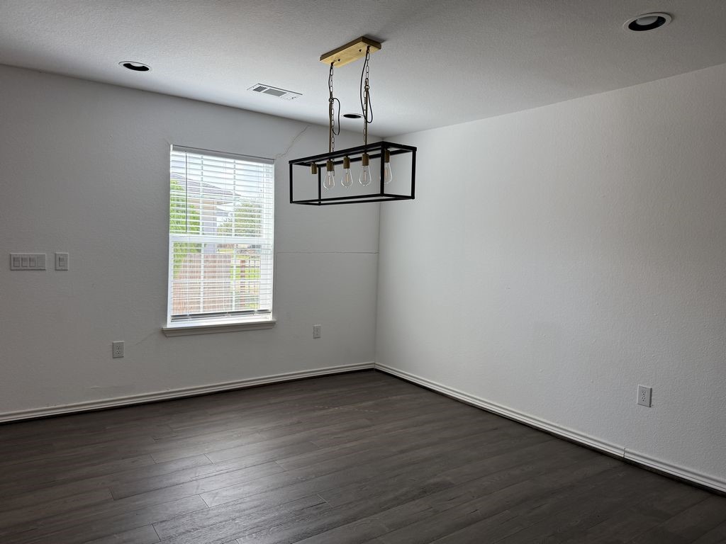 4522 Dewberry Street Houston, TX 77021 - Photo 8 of 23