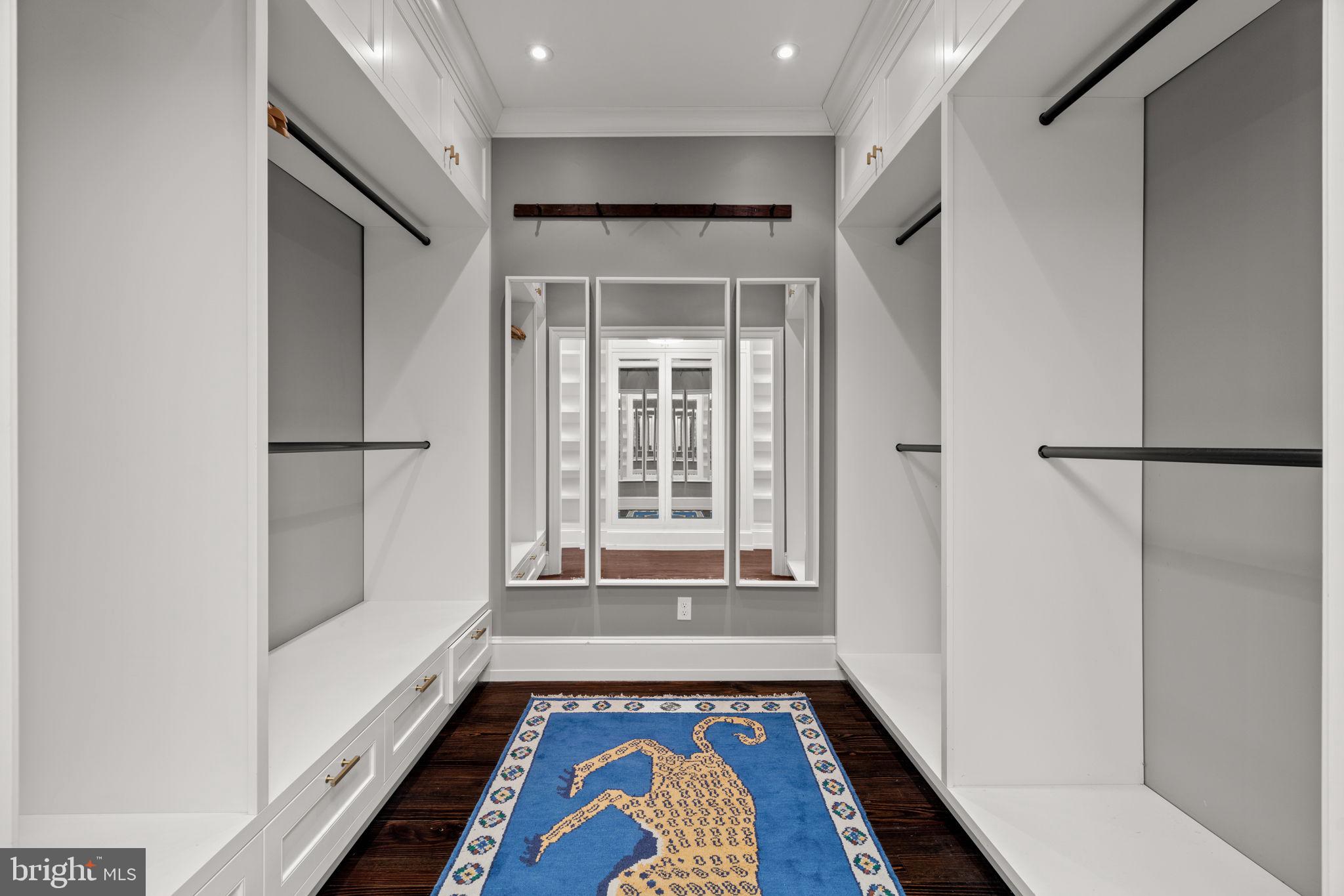 604 Spruce Street Philadelphia, PA 19106 - Photo 31 of 69 a view of hallway with wooden floor and a rug