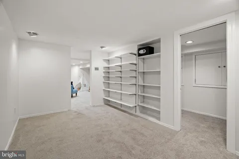 $2,100,000 | 604 Spruce Street, Philadelphia, PA 19106