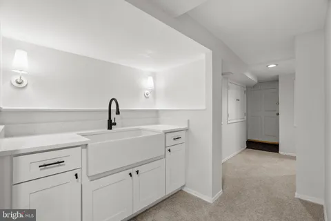 $2,100,000 | 604 Spruce Street, Philadelphia, PA 19106